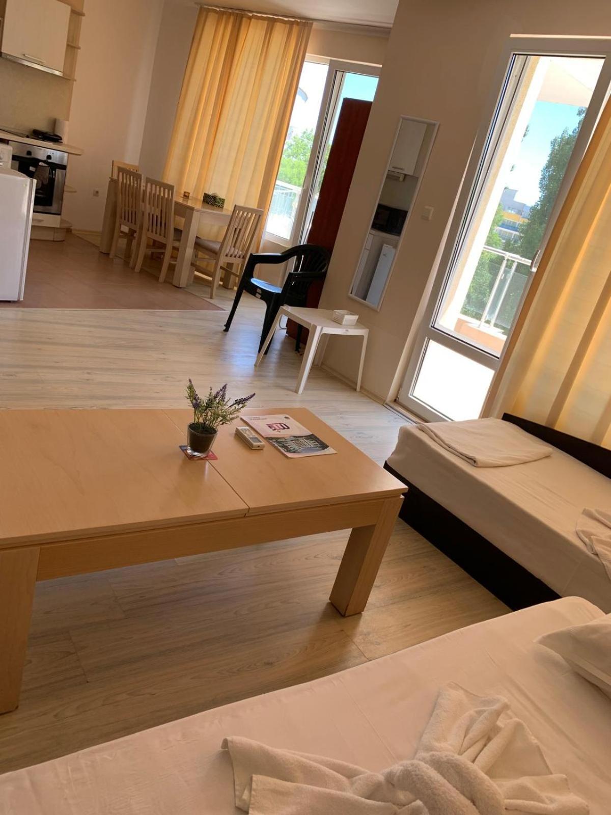 Mng Holiday Yassen Apartments Slântsjev Brjag Eksteriør bilde
